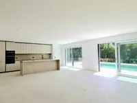 Недвижимость Villa 9 rooms: 6