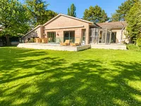 Недвижимость Row house 8 rooms: 1