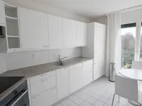 Недвижимость Apartment 4 rooms: 3