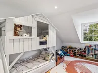 Недвижимость Single house 9 rooms: 4