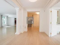 Недвижимость Single house 9 rooms: 7