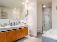 Недвижимость Apartment 6 rooms: 7