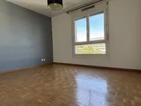 Недвижимость Apartment 6 rooms: 4
