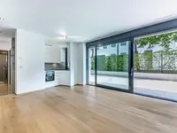 Недвижимость Apartment 4 rooms: 2