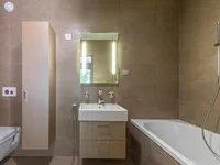 Недвижимость Apartment 4 rooms: 6