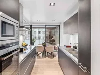 Недвижимость Apartment 4 rooms: 4
