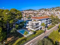 Недвижимость Villa Croix des Gardes: 1