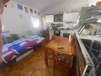 Недвижимость Трёхкомнатная квартира в центре Пирана: 2