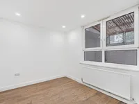 Недвижимость Ingestre Road: 2