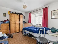 Недвижимость Queens Drive: 2