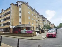 Недвижимость Rogers Estate, Globe Road: 10
