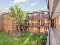 Недвижимость Langdale Close: 3