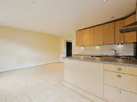 Недвижимость Battersea Park Road: 19