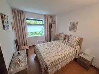 Недвижимость Central 4-bedroom apartment with parking in Andorra la Vella: 11