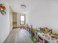 Недвижимость Квартира, 4 комнаты, Вич: 14