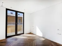 Недвижимость Квартира, 4 комнаты, Центр: 6