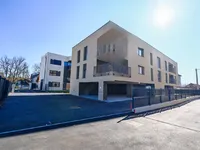 Недвижимость Трехкомнатная квартира в Мосте: 1