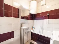 Недвижимость Квартира, 3 комнаты Сауски район: 12