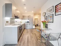 Недвижимость East Acton Lane, Acton: 15