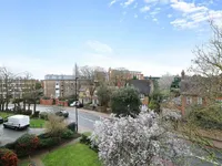 Недвижимость Upper Richmond Road: 4