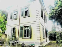 Недвижимость Трехкомнатная квартира в центре Горизии: 9