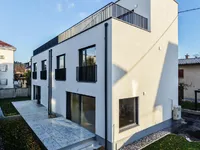 Недвижимость Квартира, больше 5 комнат: 2