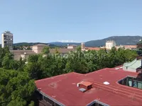 Недвижимость Четырёхкомнатная квартира Центр: 11