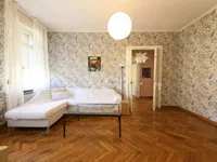 Недвижимость Квартира на улице Италия: 5