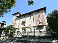 Недвижимость Трехкомнатная на улице Италия: 4