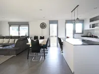 Недвижимость Apartment 2 bedrooms for sale in Colmar-Berg: 1