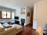 Недвижимость Three-bedroom apartment in Encamp city center: 1