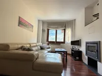 Недвижимость Three-bedroom apartment in Encamp city center: 2