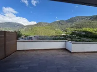 Недвижимость Reformed 2-bedroom apartment in Andorra la Vella: 1