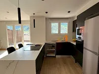 Недвижимость Reformed 2-bedroom apartment in Andorra la Vella: 8
