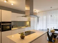 Недвижимость Apartment 5 rooms: 3
