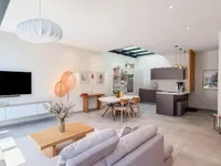 Недвижимость Single house 7 rooms: 3