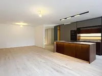 Недвижимость Apartment 5 rooms: 1
