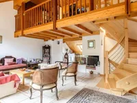Недвижимость Attic flat 6 rooms: 5