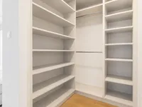Недвижимость Apartment 5 rooms: 9