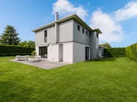 Недвижимость Single house 6 rooms: 3