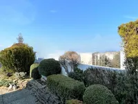Недвижимость Apartment 4 rooms: 3
