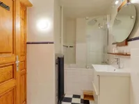 Недвижимость Apartment 3 rooms: 8
