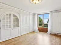 Недвижимость Apartment 6 rooms: 8