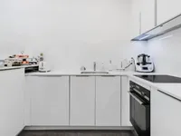 Недвижимость Apartment 5 rooms: 2