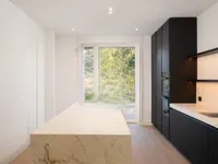 Недвижимость Apartment 8 rooms: 5
