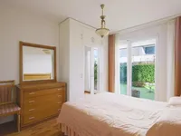Недвижимость Apartment 4 rooms: 11