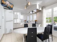Недвижимость Single house: 5