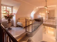 Недвижимость Single house: 8