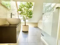 Недвижимость Apartment 5 rooms: 6