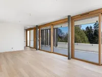 Недвижимость Apartment 5 rooms: 6